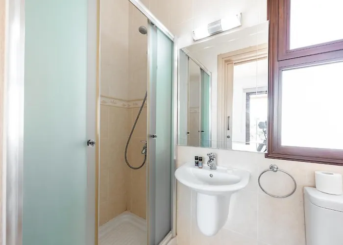 Villa Iris By Ezoria *